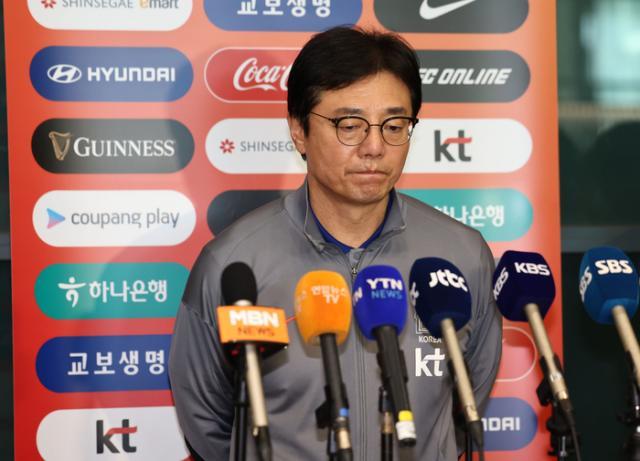 1714310770832090063.jpg 九游娱乐入口-【观察】当奥预赛遇上非FIFA比赛日 尴尬赛大打折扣