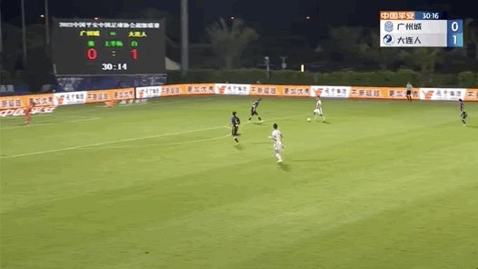 1656422376319008180.gif 九游娱乐入口-【中超】林良铭传射阎相闯破门 广州城0比3大连人