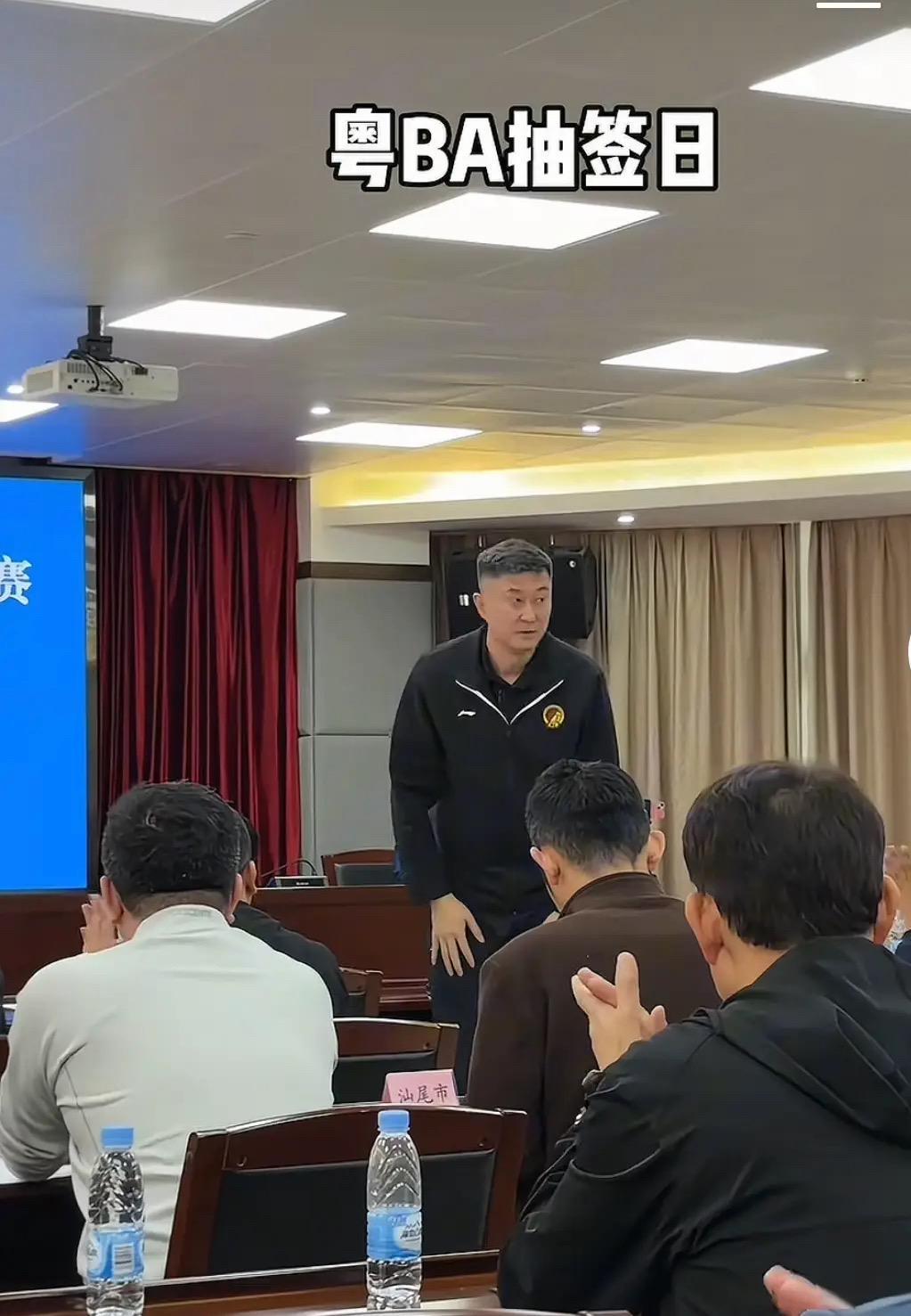 九游娱乐官网-杜锋官宣新职位！正式回应下课传闻，陈老板力挺，朱芳雨站队