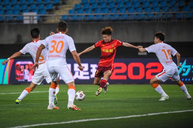 1619180318765076045.jpg 九游娱乐-【中超】两大奇兵替补登场救主 河北队1比1平武汉队