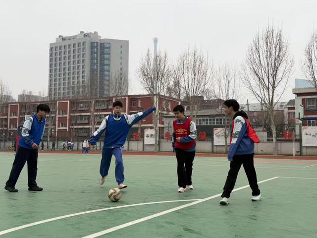 九游娱乐-北京市东方德才学校2026年高中部足球班超联赛正式开幕