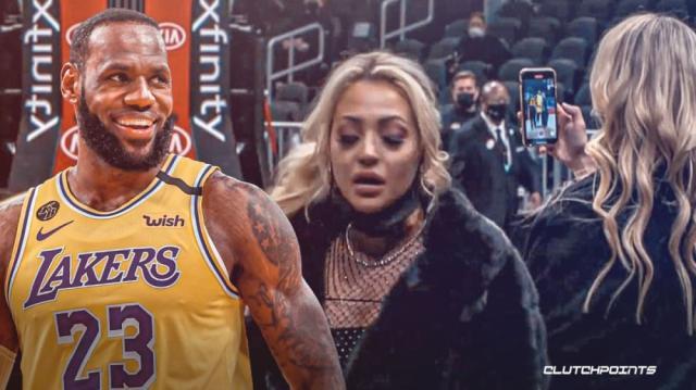 1612258833306047919.jpg 九游娱乐下载-究竟是谁在碰瓷?詹姆斯与女球迷互撕比球更好看!