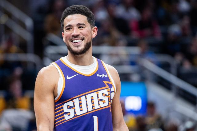 布克你太狠了,走了2个亿元队友,都说要摆烂,却创造NBA第一纪录|太阳|比尔|塞德里克·考沃德|菲尼克斯太阳队|贾伦-杰克逊_新浪体育_新浪新闻