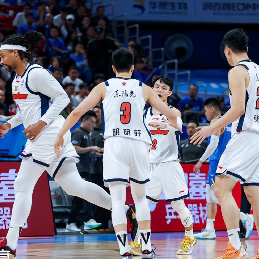 九游娱乐入口-杜锋不再隐瞒!赛后回应广东男篮输球原因,原来伤病只是冰山一角