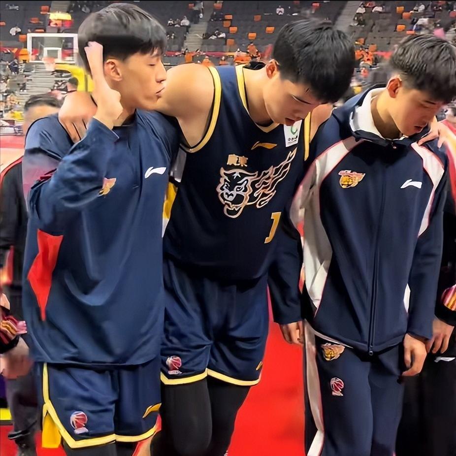 九游娱乐入口-杜锋不再隐瞒!赛后回应广东男篮输球原因,原来伤病只是冰山一角