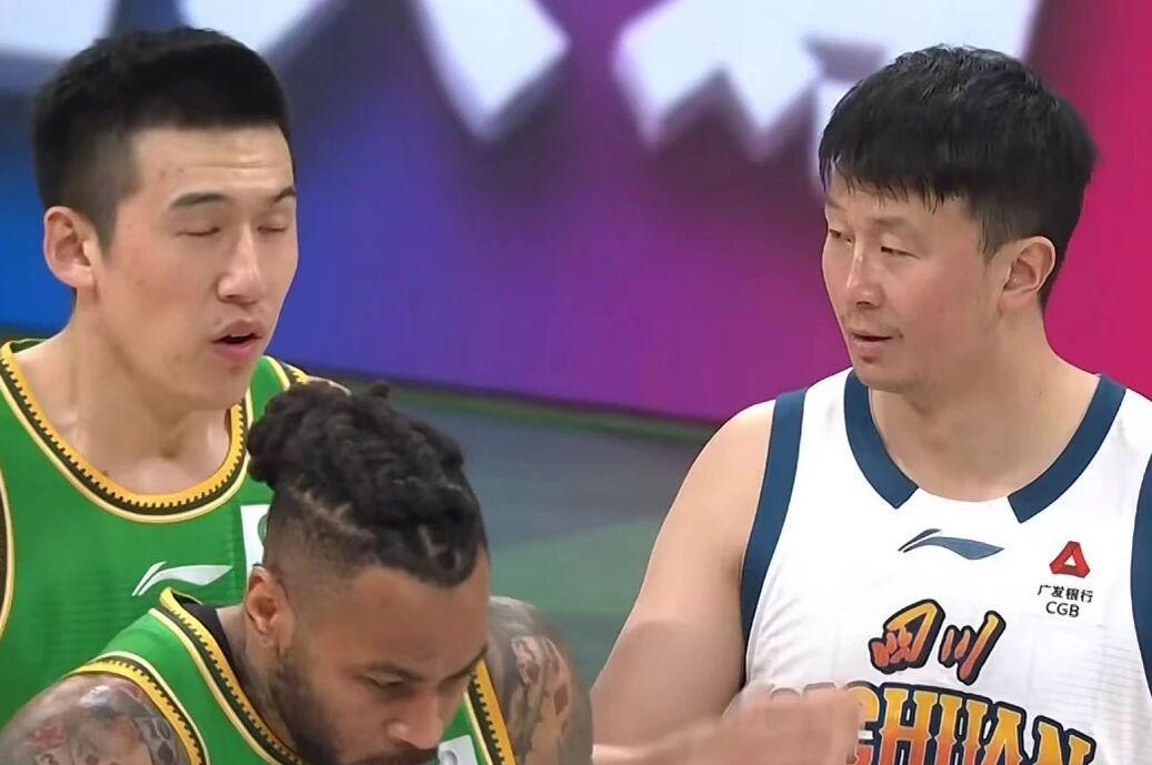 九游娱乐入口-辽篮大胜新外援出色 上海男篮39分大胜打崩吉林 浙江男篮力克福建