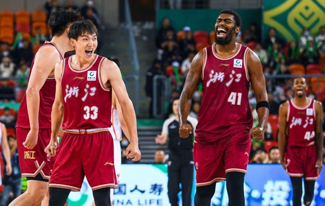 九游娱乐入口-辽篮大胜新外援出色 上海男篮39分大胜打崩吉林 浙江男篮力克福建